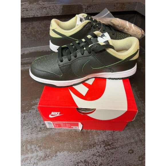 Women's Nike Dunk Low Avocado Size 8- DM7606-300 - Picture 6 of 12